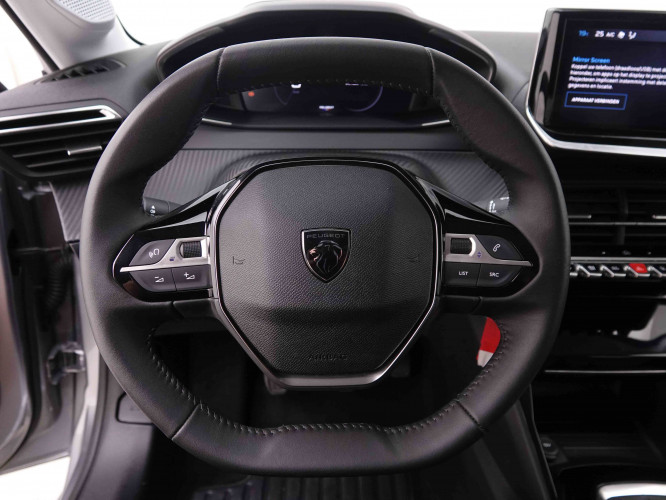 PEUGEOT_PEUGEOT_208_2548504_8.jpg