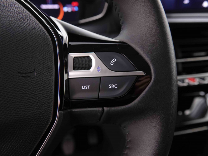 PEUGEOT_PEUGEOT_208_2548505_17.jpg