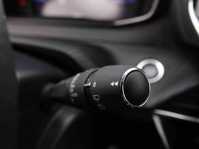 PEUGEOT_PEUGEOT_208_2548512_15.jpg
