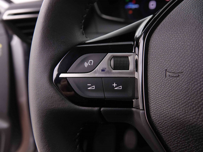 PEUGEOT_PEUGEOT_208_2548513_17.jpg