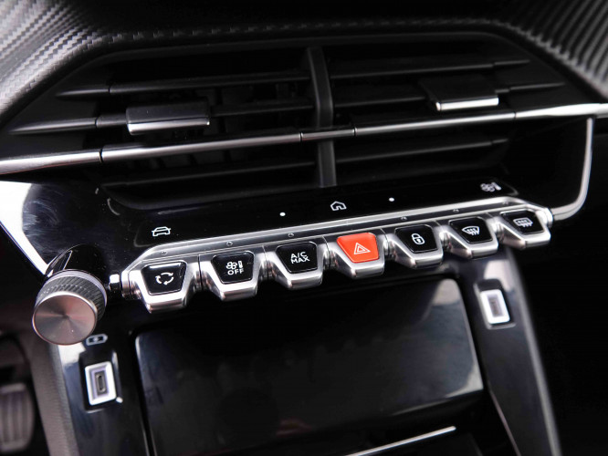 PEUGEOT_PEUGEOT_208_2548518_13.jpg