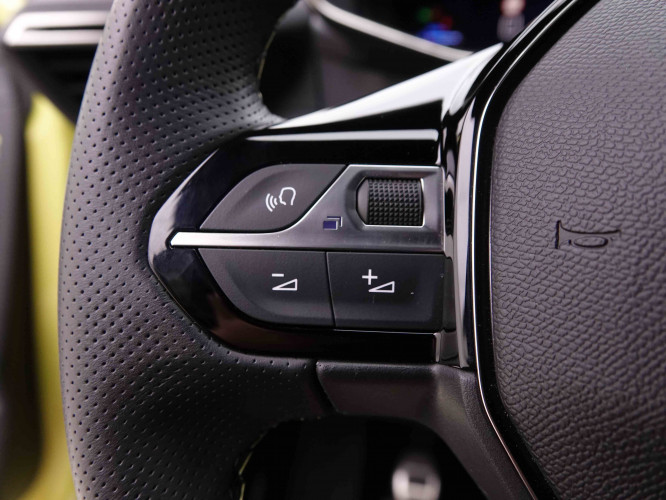 PEUGEOT_PEUGEOT_208_2548530_18.jpg