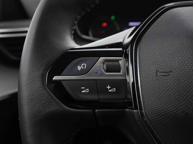 PEUGEOT_PEUGEOT_208_2549731_18.jpg PEUGEOT_PEUGEOT_208_2549731_18.jpg