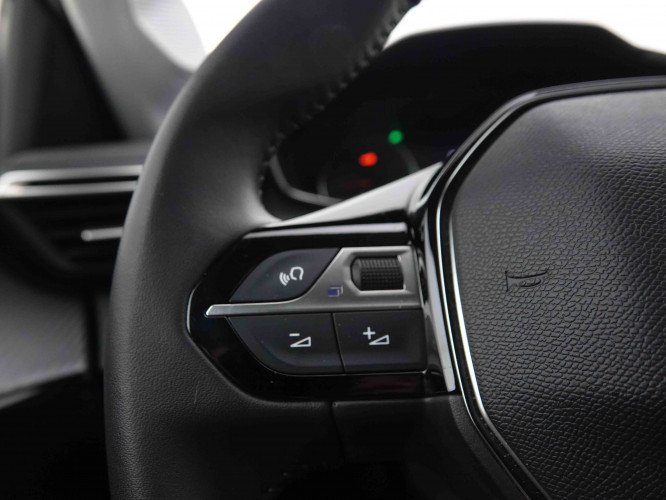 PEUGEOT_PEUGEOT_208_2549733_18.jpg PEUGEOT_PEUGEOT_208_2549733_18.jpg