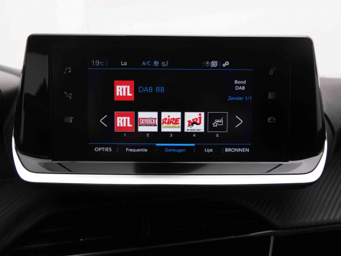 PEUGEOT_PEUGEOT_208_2549735_10.jpg PEUGEOT_PEUGEOT_208_2549735_10.jpg