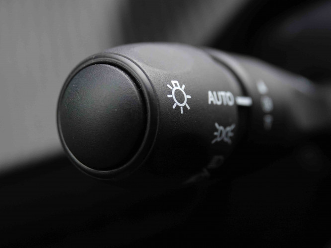 PEUGEOT_PEUGEOT_208_2549736_16.jpg PEUGEOT_PEUGEOT_208_2549736_16.jpg