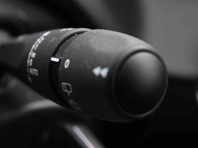 PEUGEOT_PEUGEOT_208_2549737_17.jpg PEUGEOT_PEUGEOT_208_2549737_17.jpg