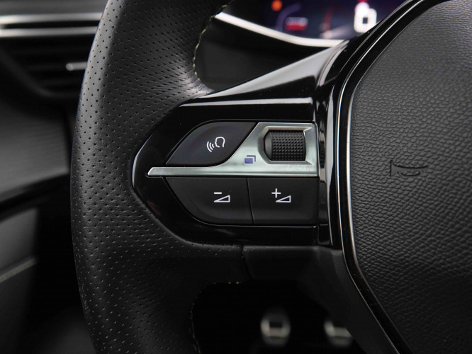 PEUGEOT_PEUGEOT_208_2550140_19.jpg PEUGEOT_PEUGEOT_208_2550140_19.jpg