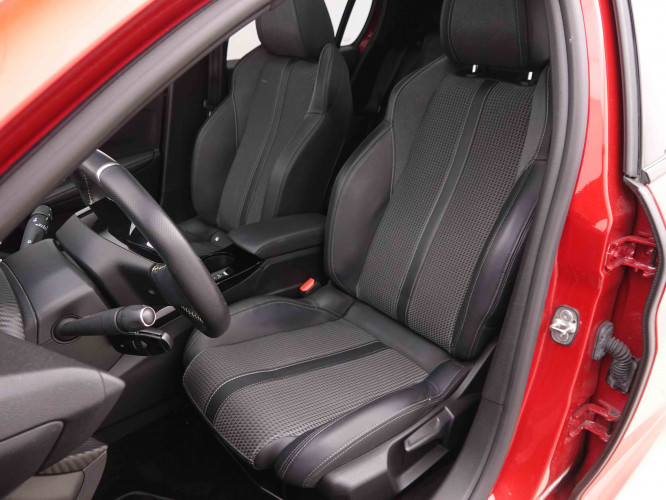 PEUGEOT_PEUGEOT_208_2550140_6.jpg PEUGEOT_PEUGEOT_208_2550140_6.jpg