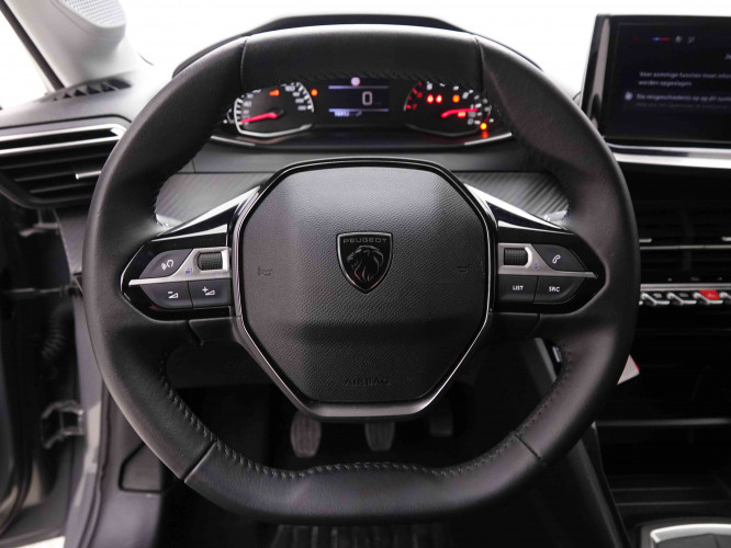 PEUGEOT_PEUGEOT_208_2550359_8.jpg