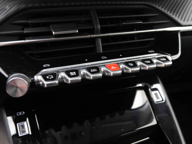 PEUGEOT_PEUGEOT_208_2550380_14.jpg