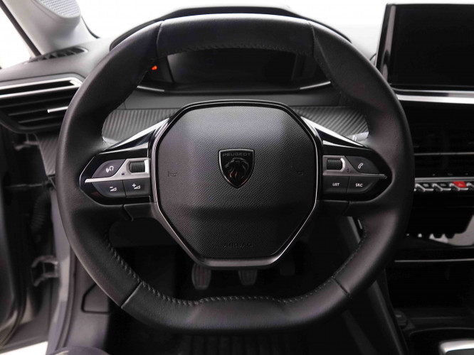 PEUGEOT_PEUGEOT_208_2550385_8.jpg