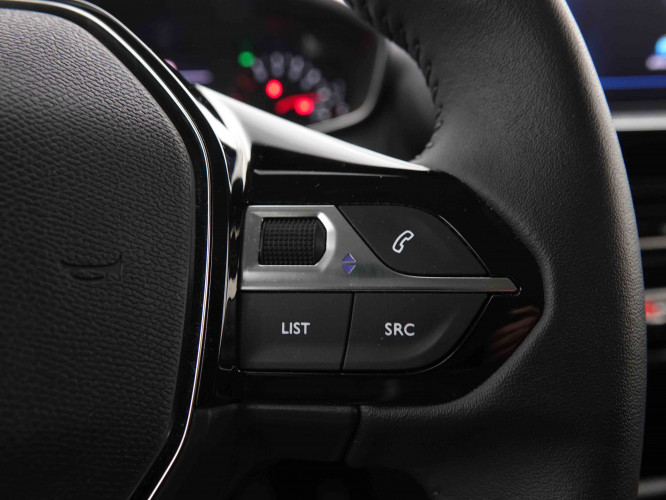 PEUGEOT_PEUGEOT_208_2550721_17.jpg
