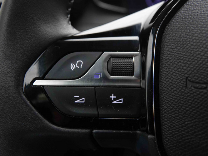 PEUGEOT_PEUGEOT_208_2551441_18.jpg PEUGEOT_PEUGEOT_208_2551441_18.jpg