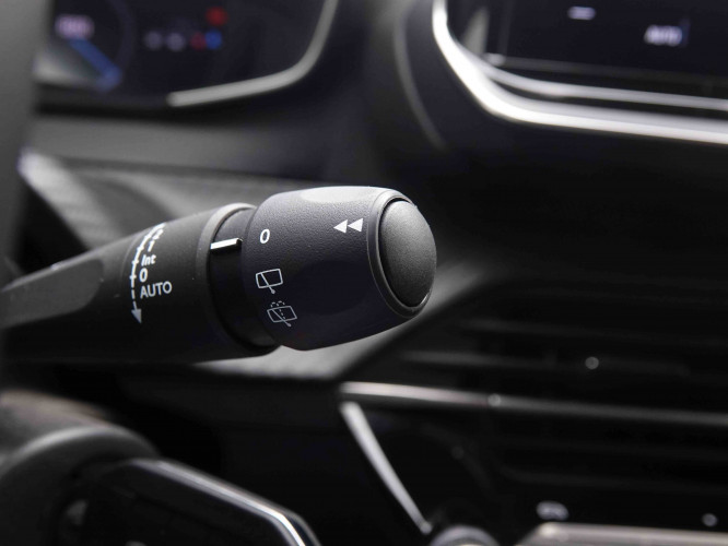 PEUGEOT_PEUGEOT_208_2551443_17.jpg