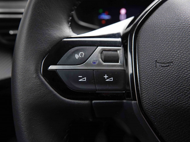 PEUGEOT_PEUGEOT_208_2551445_17.jpg PEUGEOT_PEUGEOT_208_2551445_17.jpg