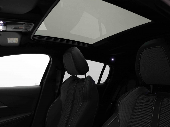 PEUGEOT_PEUGEOT_208_2652130_9.jpg