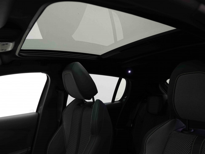 PEUGEOT_PEUGEOT_208_2652138_8.jpg