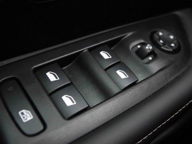 PEUGEOT_PEUGEOT_208_2652594_25.jpg PEUGEOT_PEUGEOT_208_2652594_25.jpg