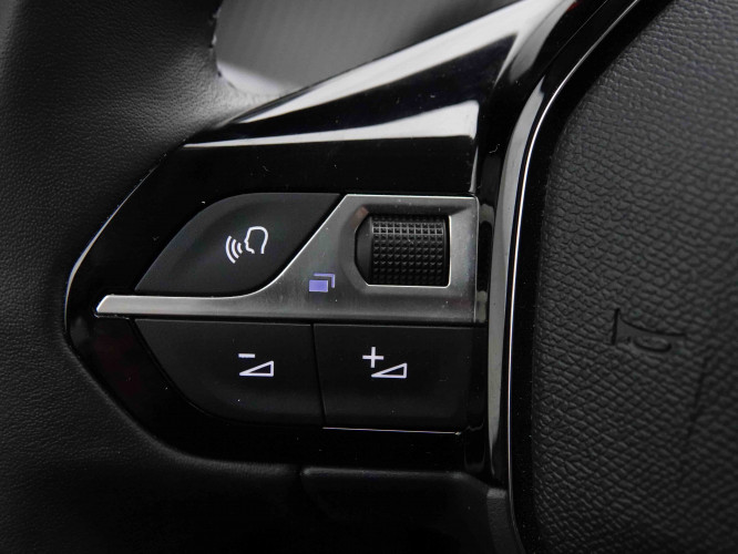 PEUGEOT_PEUGEOT_208_2652596_19.jpg