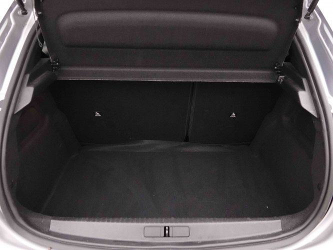 PEUGEOT_PEUGEOT_208_2652596_5.jpg