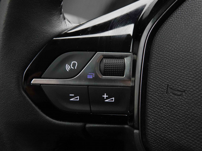 PEUGEOT_PEUGEOT_208_2652610_19.jpg
