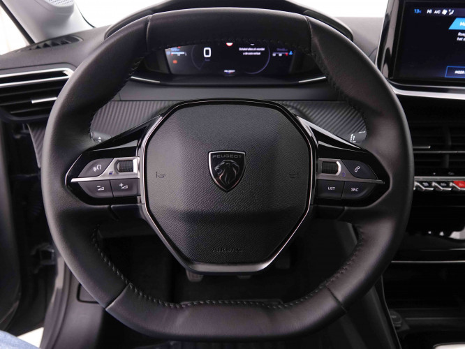 PEUGEOT_PEUGEOT_208_2652610_8.jpg