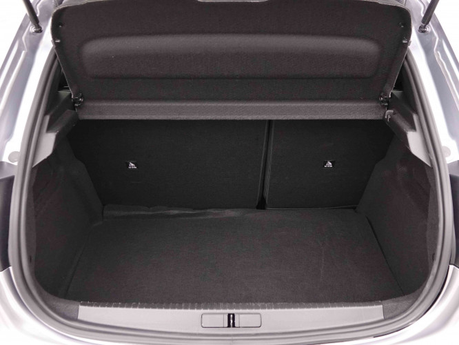 PEUGEOT_PEUGEOT_208_2652615_5.jpg