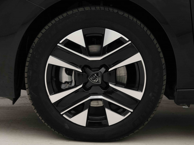 PEUGEOT_PEUGEOT_208_2653117_19.jpg
