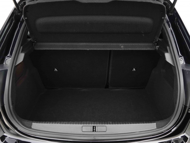 PEUGEOT_PEUGEOT_208_2653117_5.jpg