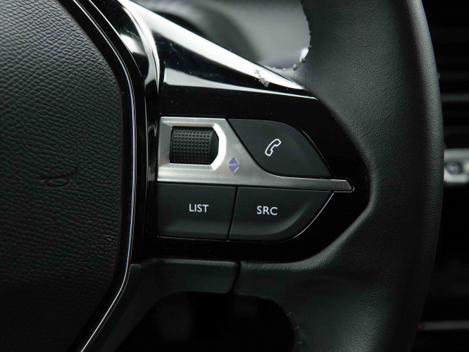 PEUGEOT_PEUGEOT_208_2653119_19.jpg