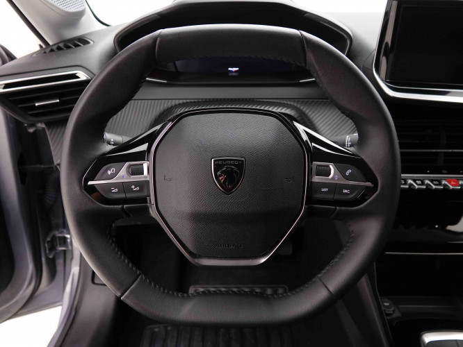 PEUGEOT_PEUGEOT_208_2653120_37.jpg