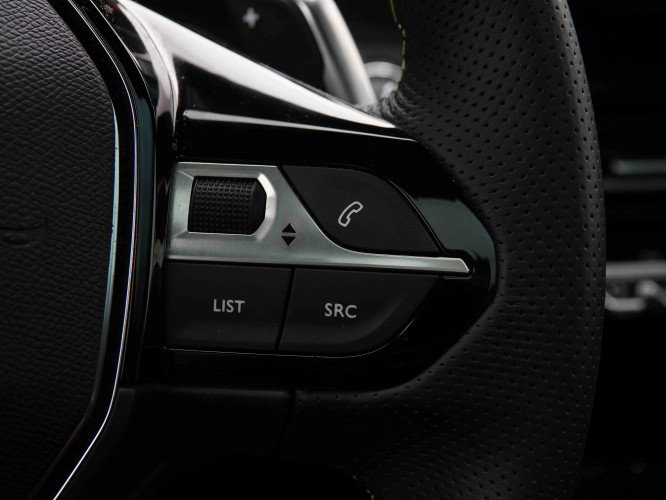 PEUGEOT_PEUGEOT_208_2653183_21.jpg