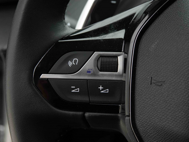 PEUGEOT_PEUGEOT_208_2653232_18.jpg