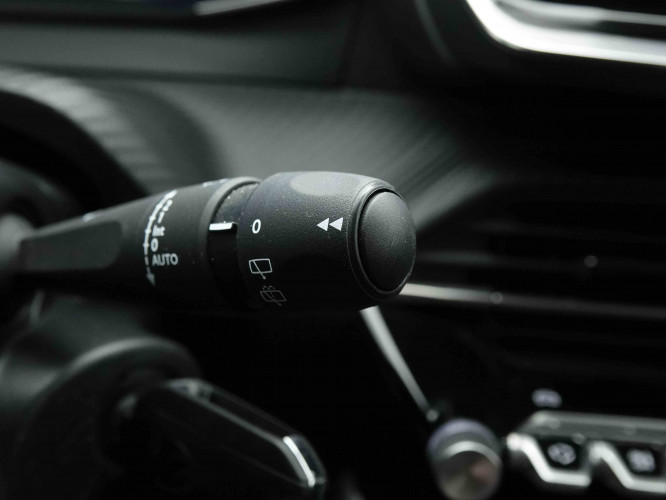 PEUGEOT_PEUGEOT_208_2653234_16.jpg