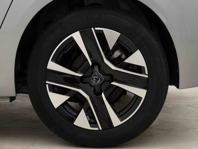 PEUGEOT_PEUGEOT_208_2653255_21.jpg