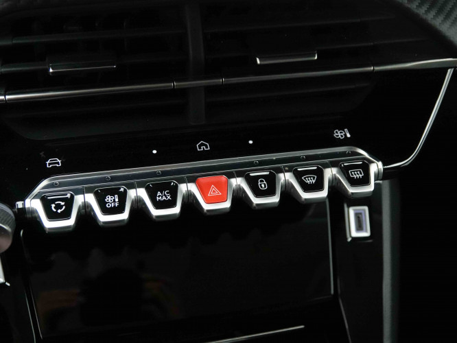 PEUGEOT_PEUGEOT_208_2653262_13.jpg PEUGEOT_PEUGEOT_208_2653262_13.jpg