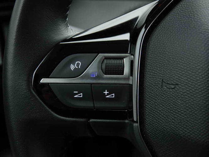 PEUGEOT_PEUGEOT_208_2653264_18.jpg PEUGEOT_PEUGEOT_208_2653264_18.jpg