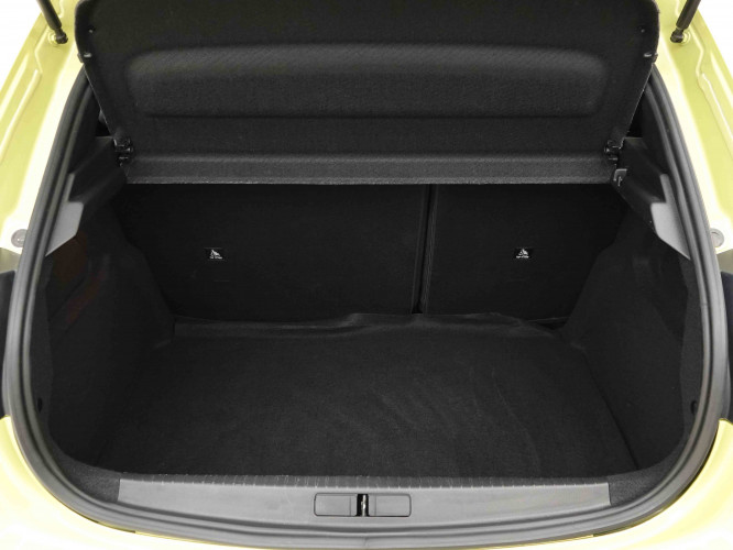 PEUGEOT_PEUGEOT_208_2653266_5.jpg