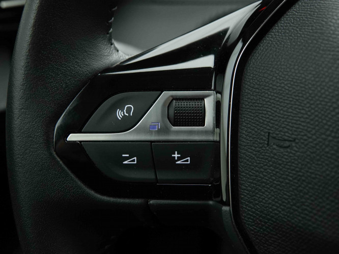 PEUGEOT_PEUGEOT_208_2653268_18.jpg