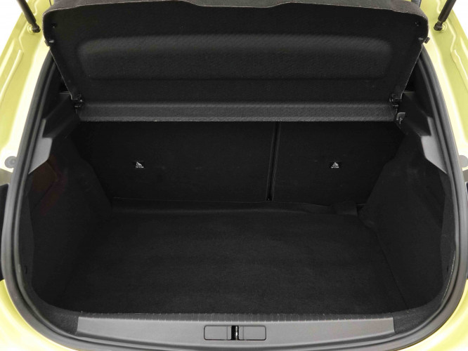 PEUGEOT_PEUGEOT_208_2653268_5.jpg