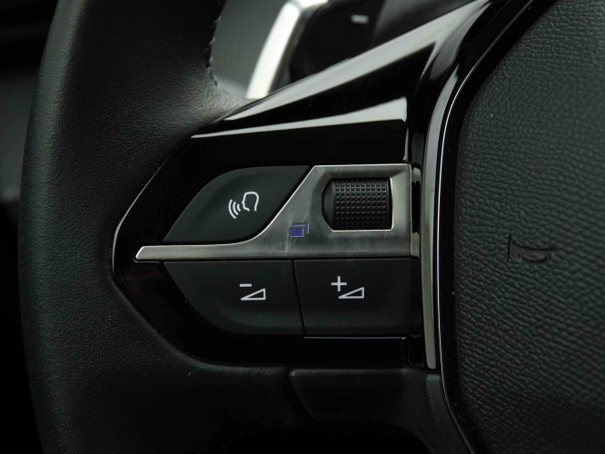 PEUGEOT_PEUGEOT_208_2654232_17.jpg