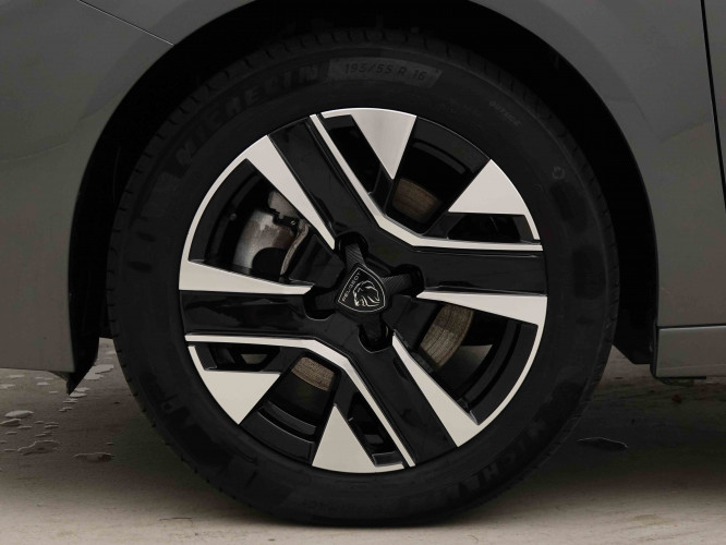 PEUGEOT_PEUGEOT_208_2654234_21.jpg