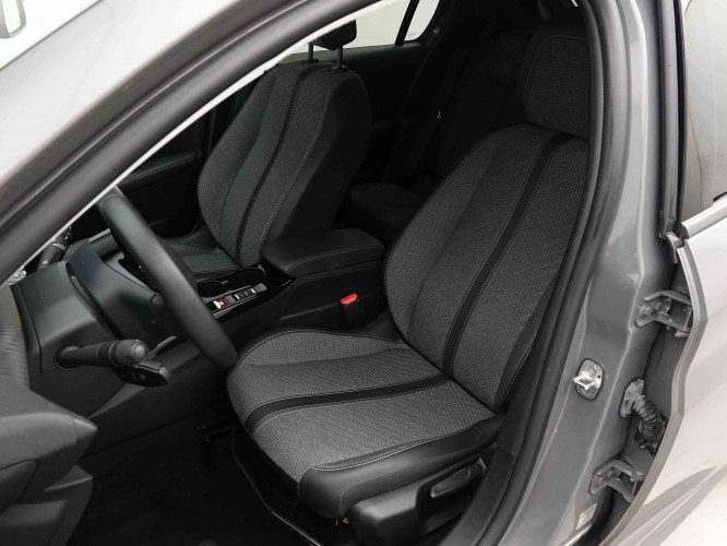 PEUGEOT_PEUGEOT_208_2654234_6.jpg
