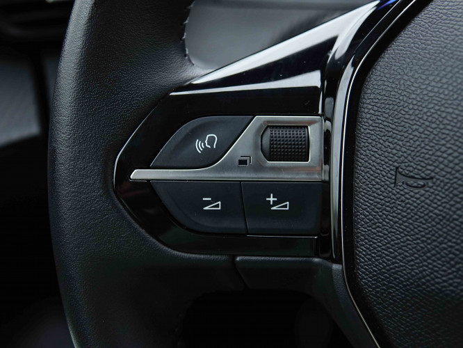 PEUGEOT_PEUGEOT_208_2655160_16.jpg