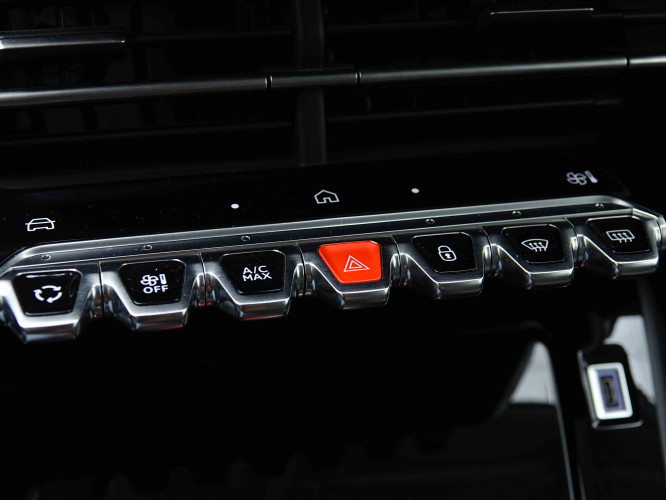 PEUGEOT_PEUGEOT_208_2655163_14.jpg