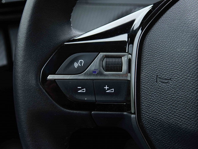PEUGEOT_PEUGEOT_208_2655163_19.jpg