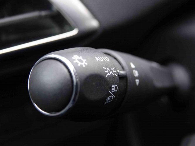 PEUGEOT_PEUGEOT_3008_2548273_15.jpg