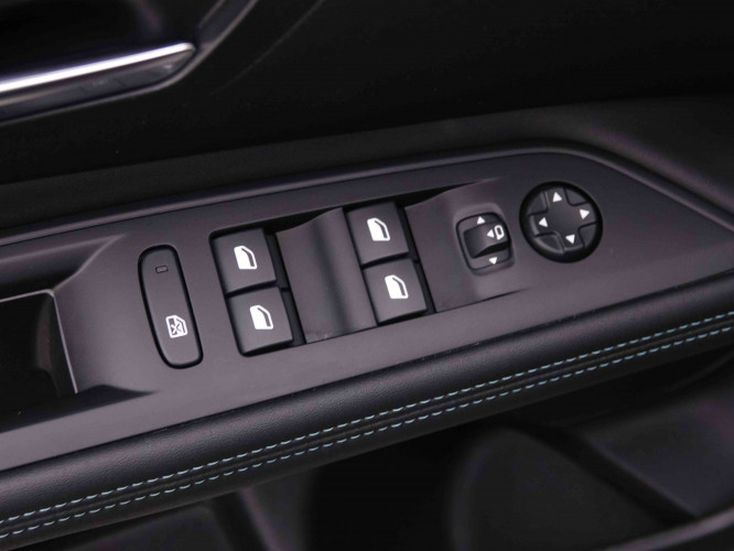 PEUGEOT_PEUGEOT_3008_2548275_19.jpg
