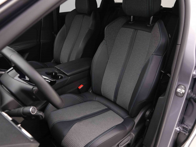 PEUGEOT_PEUGEOT_3008_2548278_7.jpg